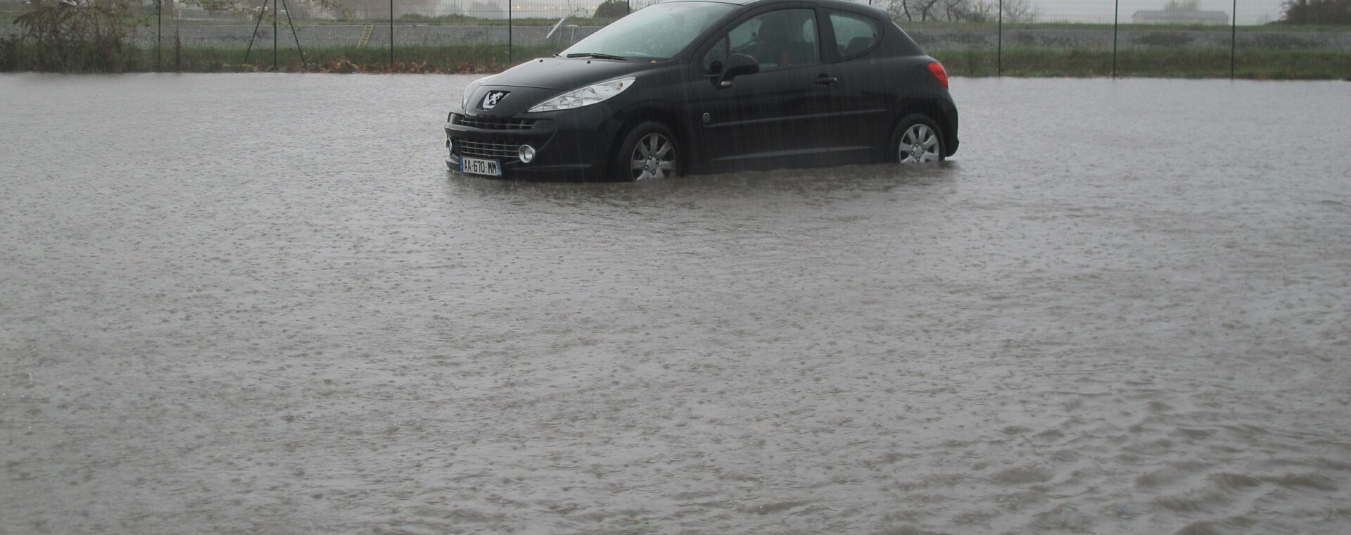 Innondation au Parking Pré Combaux